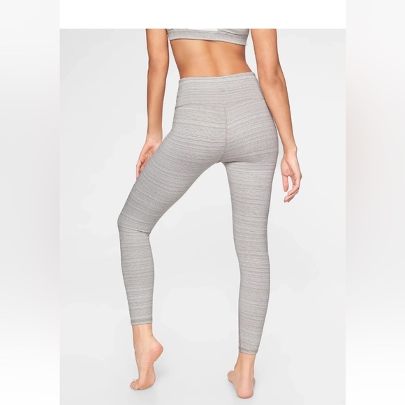 Athleta High Rise Jacquard Chaturanga 7/8 Leggings Gray Size Large - Picture 1 of 16